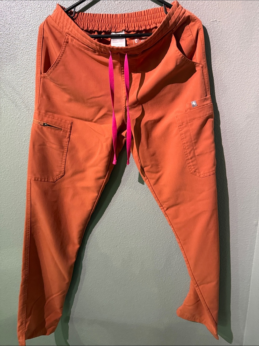 Figs Scrub cargo style Terracotta color. Size S tall. In excellent condition.